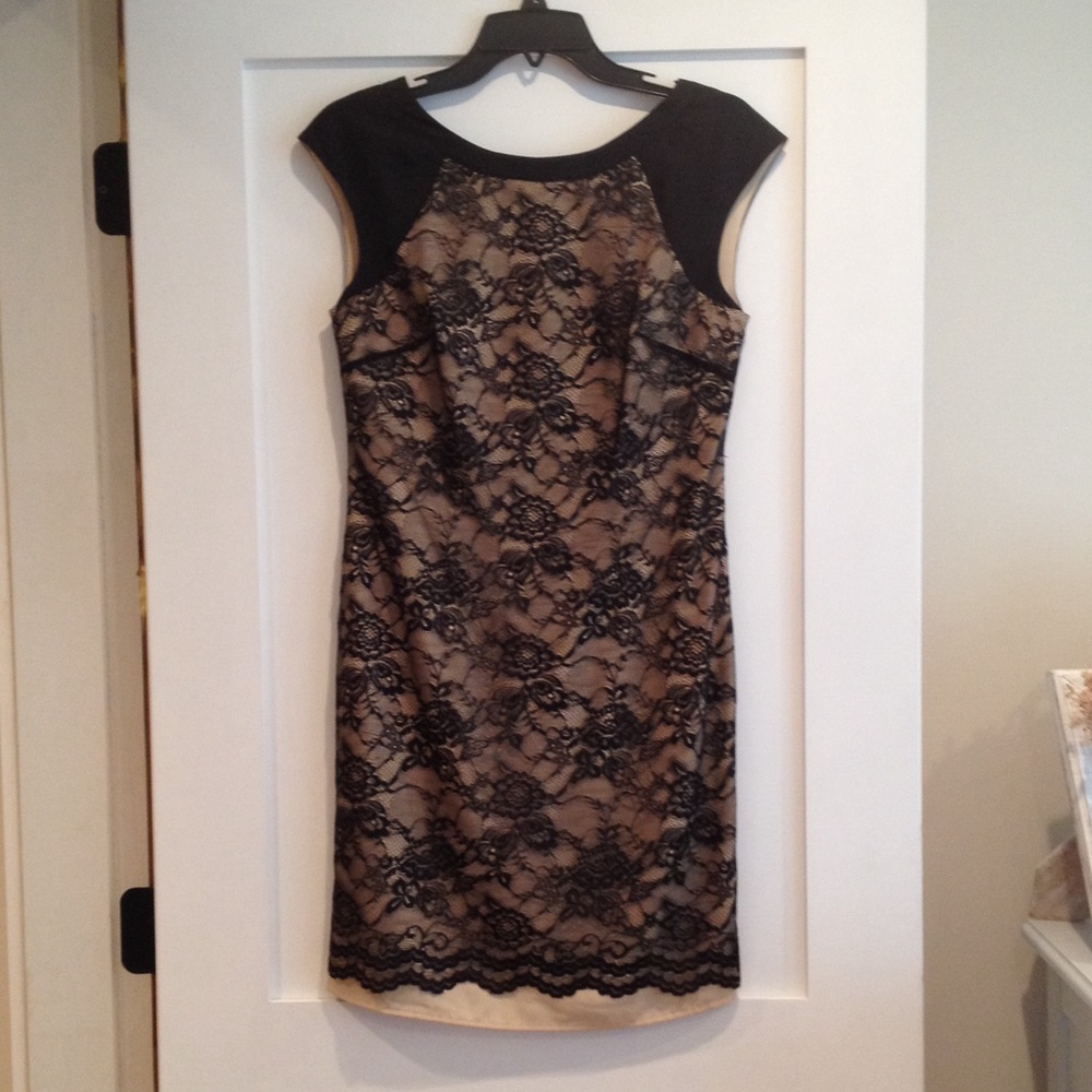 Jessica Simpson short lace dress